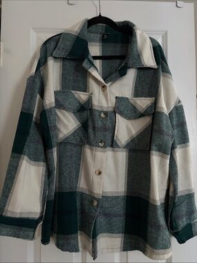 SHEIN Green & White Plaid Button-Front Shirt Jacket